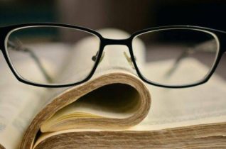 Bible : lectures et études spirituelles évangéliques
