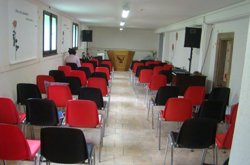Salle de réunion et de culte au Refuge